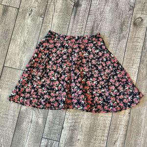 LA Hearts (from PAC SUN) young women’s floral skirl